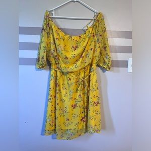Yellow off the shoulder floral charming Charlie dress